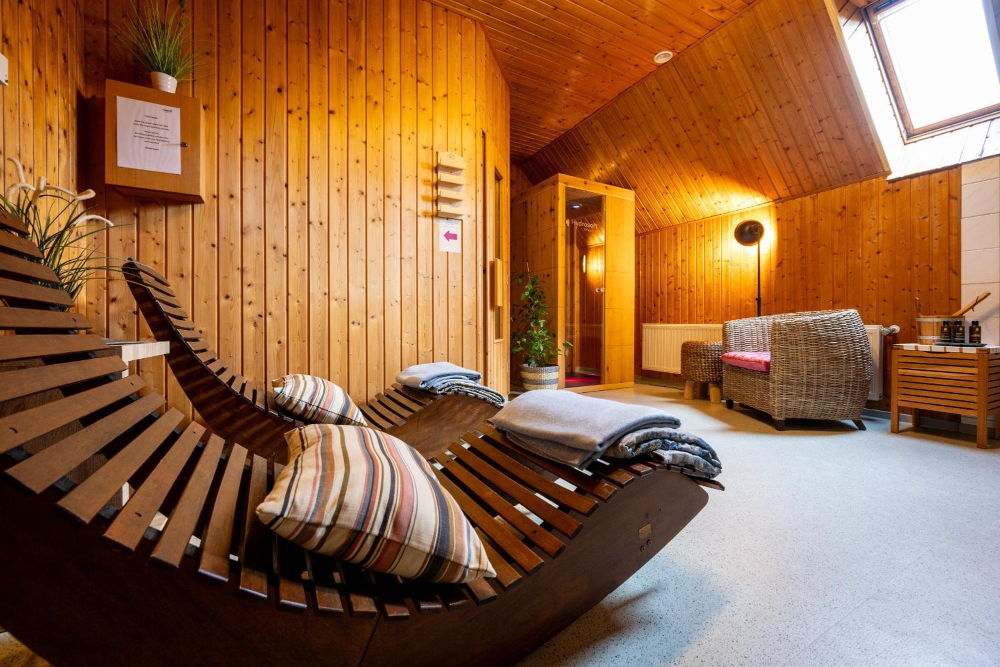 Weinhotel Restaurant Klostermuehle Ockfen Экстерьер фото